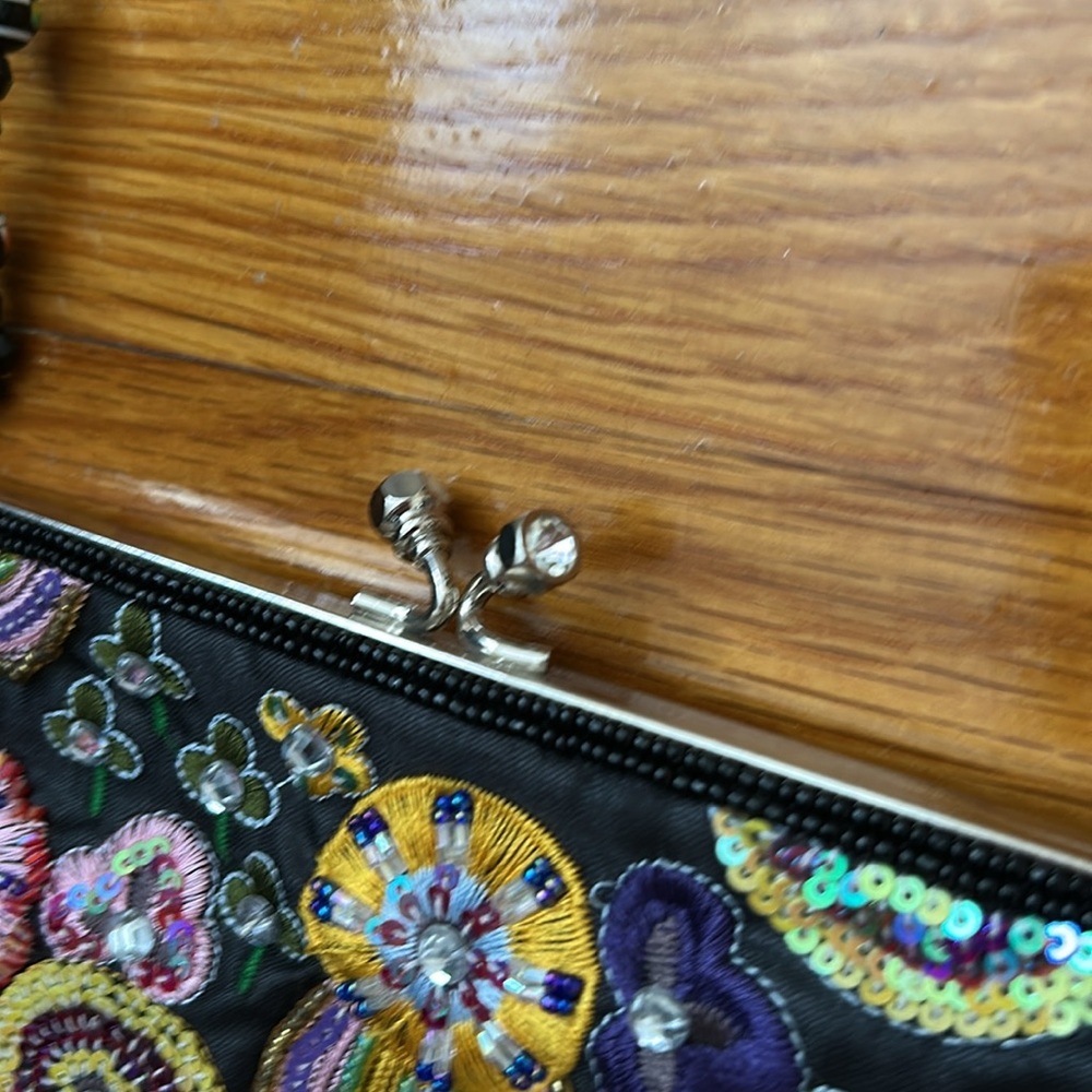 Beaded & Sequin Clutch - Picture 3 of 9